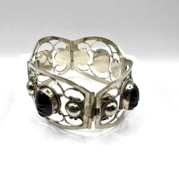 Cuffed Bracelet Sterling Silver Carved Black Onyx Face Panel Signed Taxco 925 7"